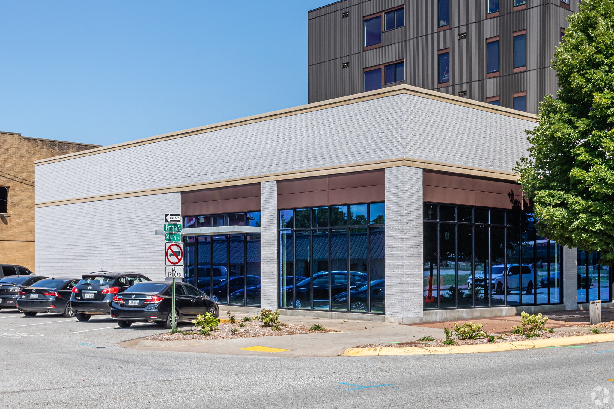 202 E Emma Ave, Springdale, AR 72764 202 Railside