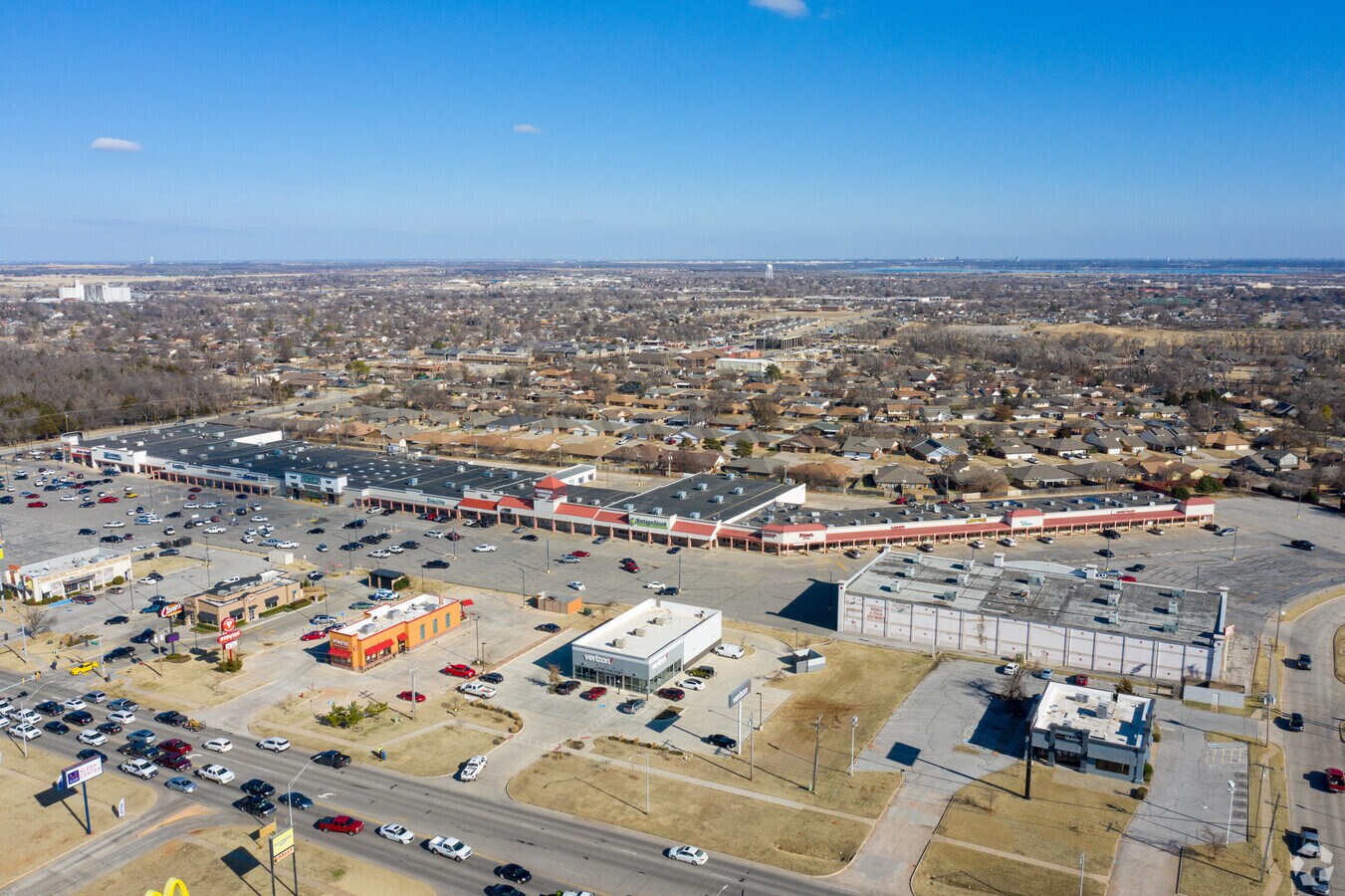 1107 Garth Brooks Blvd, Yukon, OK 73099 Chisholm Shopping Center