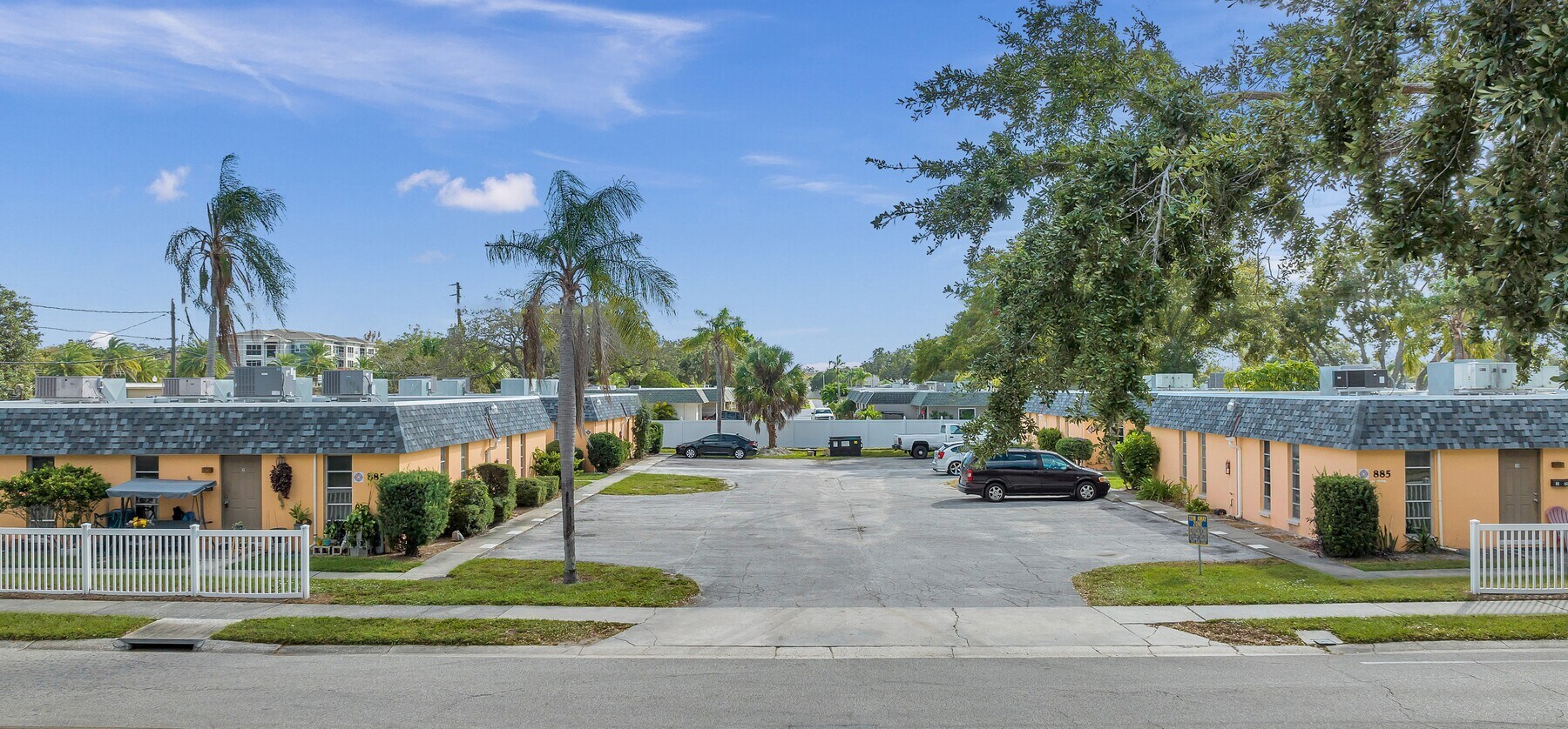 885 Beltrees St, Dunedin, FL 34698