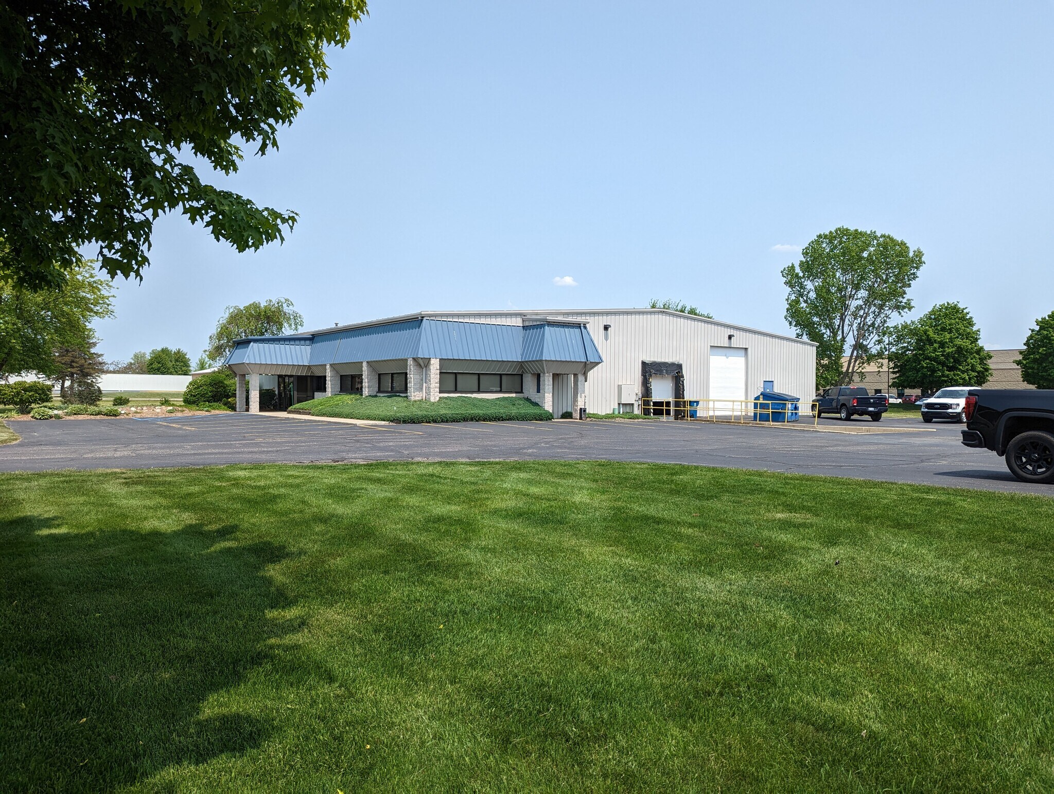 4412 136th Ave, Holland, MI for sale Building Photo- Image 1 of 1