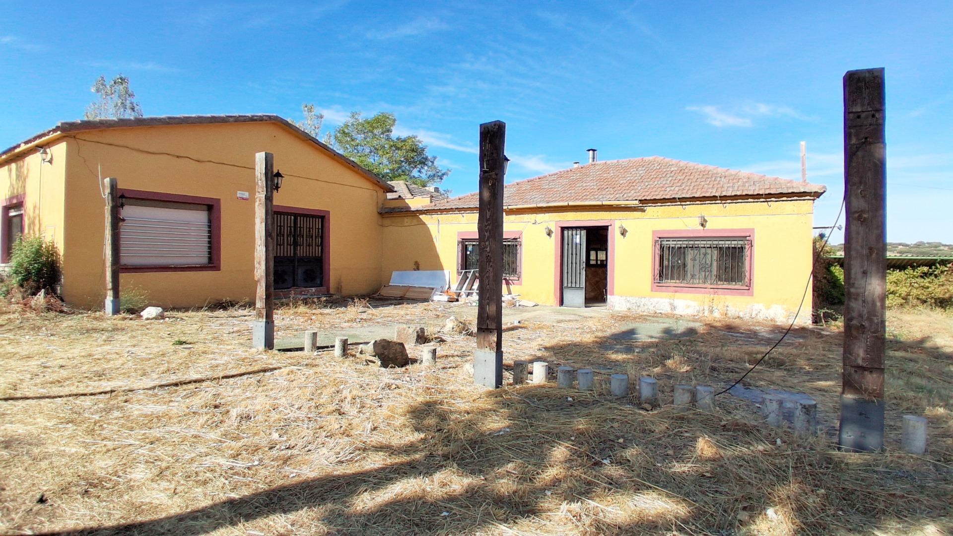 Land in Vecinos for sale Building Photo- Image 1 of 46