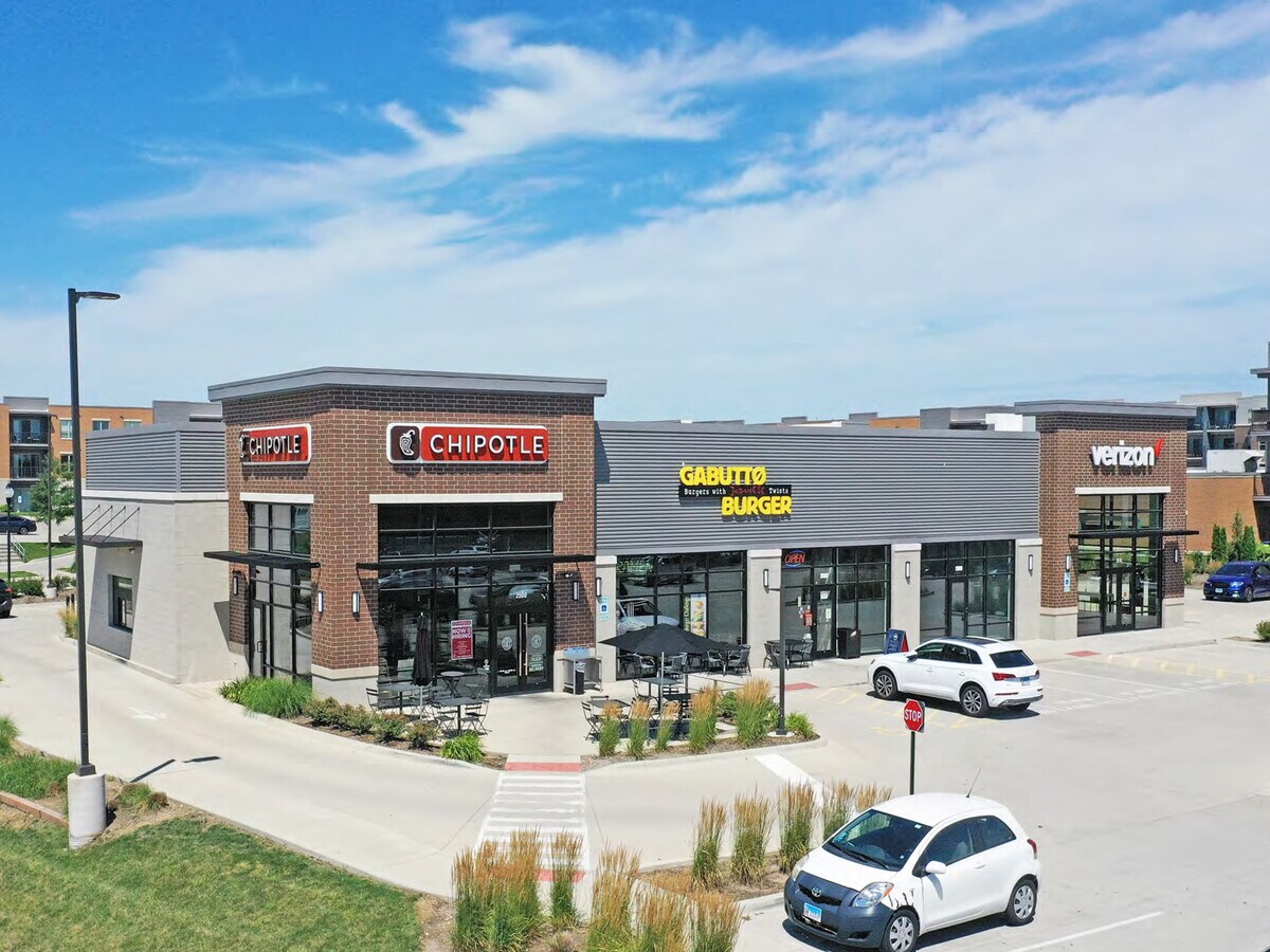2500 N Randall Rd, Elgin, IL 60124 Retail for Lease