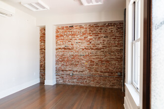 21 S California St, Ventura, CA for lease Interior Photo- Image 1 of 5