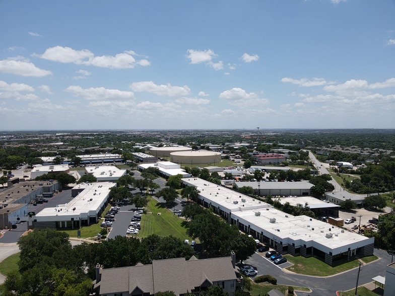 2113 Wells Branch Pky, Austin, TX for lease - Building Photo - Image 2 of 11