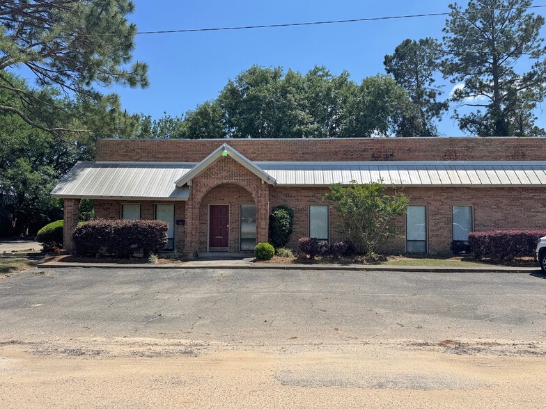 1403 Maclay Commerce Dr, Tallahassee, FL for sale - Building Photo - Image 1 of 5