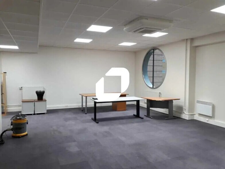 Office in Villiers-sur-Marne for lease - Interior Photo - Image 2 of 4