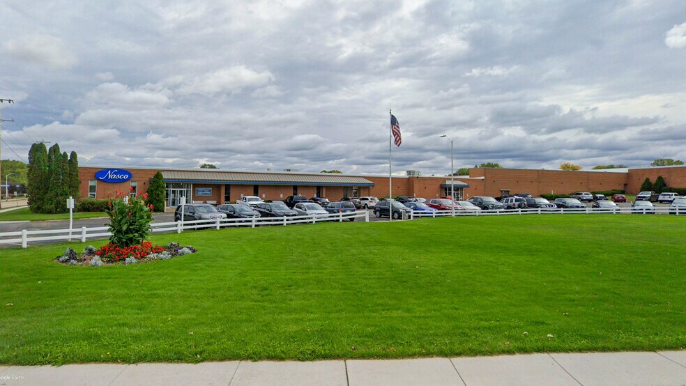 901-1031 Janesville Rd, Fort Atkinson, WI for sale - Building Photo - Image 1 of 11