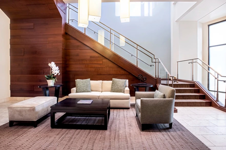 240-270 E Promontory Ave, Farmington, UT for lease - Interior Photo - Image 2 of 5