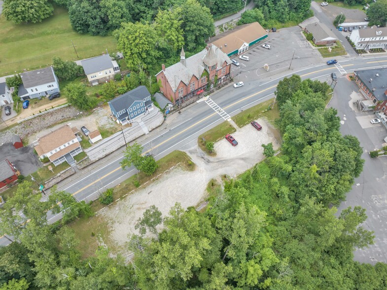 572 & 595 Main Street Portfolio portfolio of 2 properties for sale on LoopNet.com - Aerial - Image 3 of 6