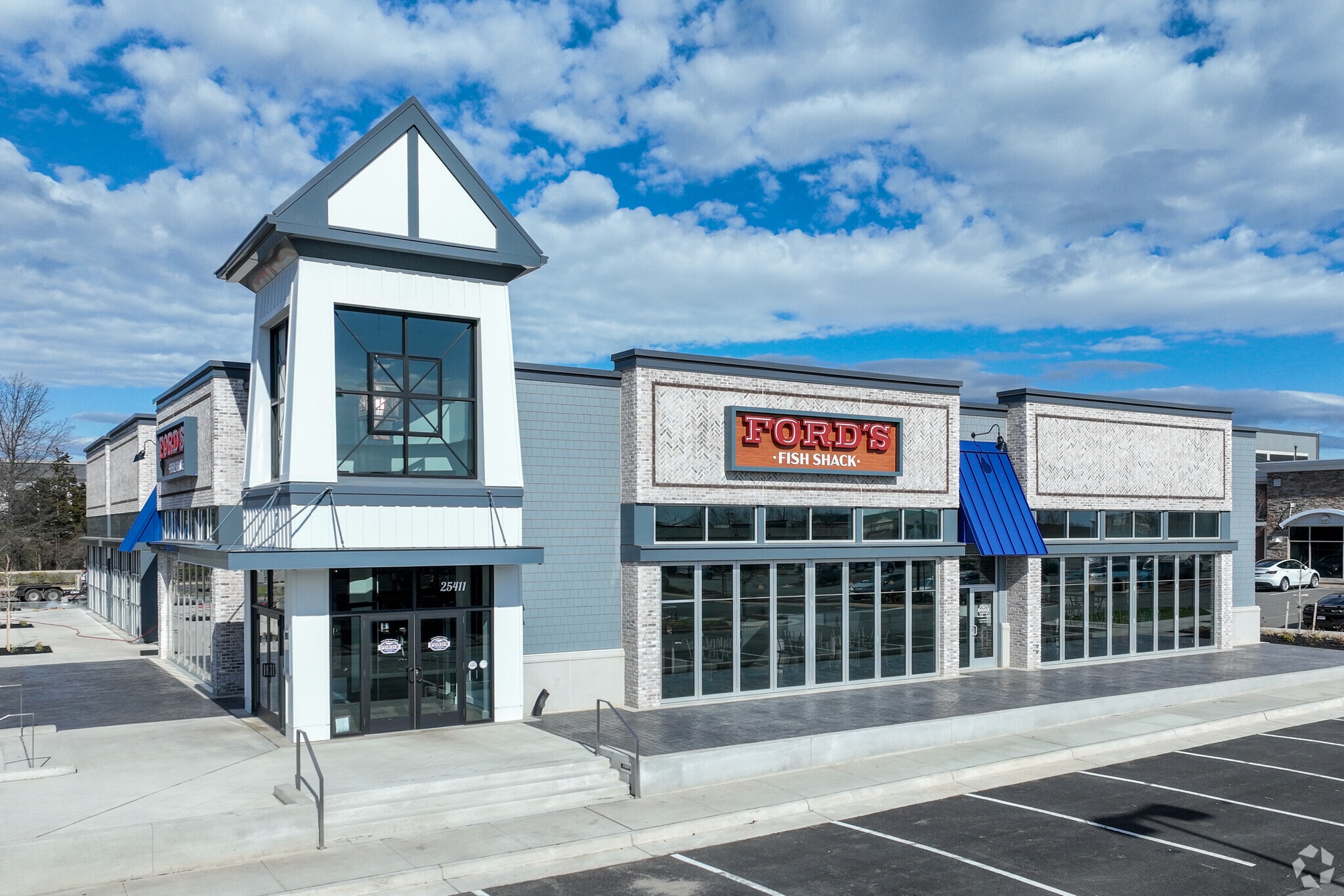 25411 Eastern Marketplace Plz, Chantilly, VA for lease Building Photo- Image 1 of 7