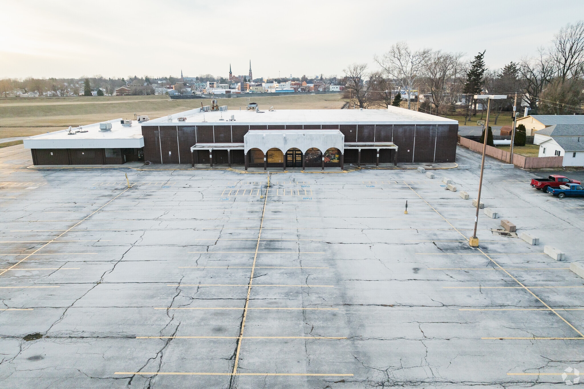 134-146 S 5th St, Fremont, OH for sale Primary Photo- Image 1 of 1