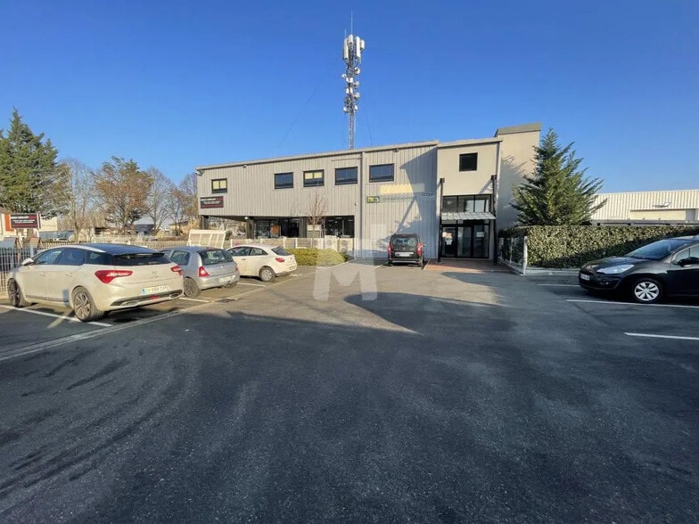 Office in Brétigny-sur-Orge for lease - Building Photo - Image 1 of 6