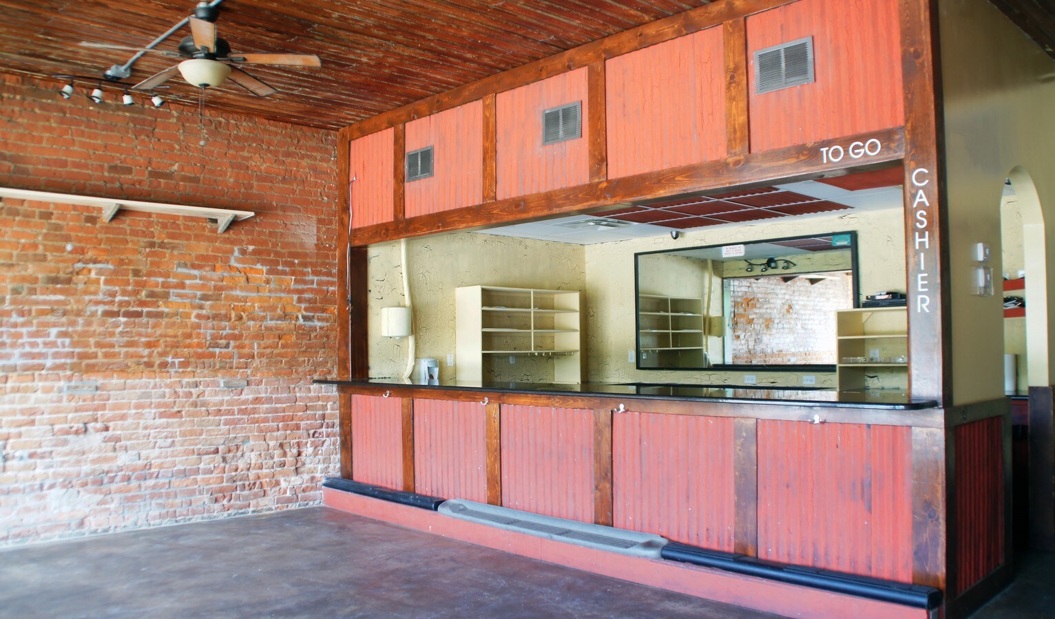 113 Central Ave, Elgin, TX 78621