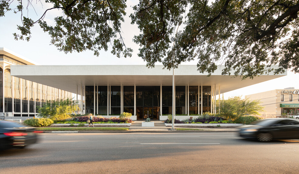 3334 Richmond Ave, Houston, TX for sale - Building Photo - Image 1 of 31