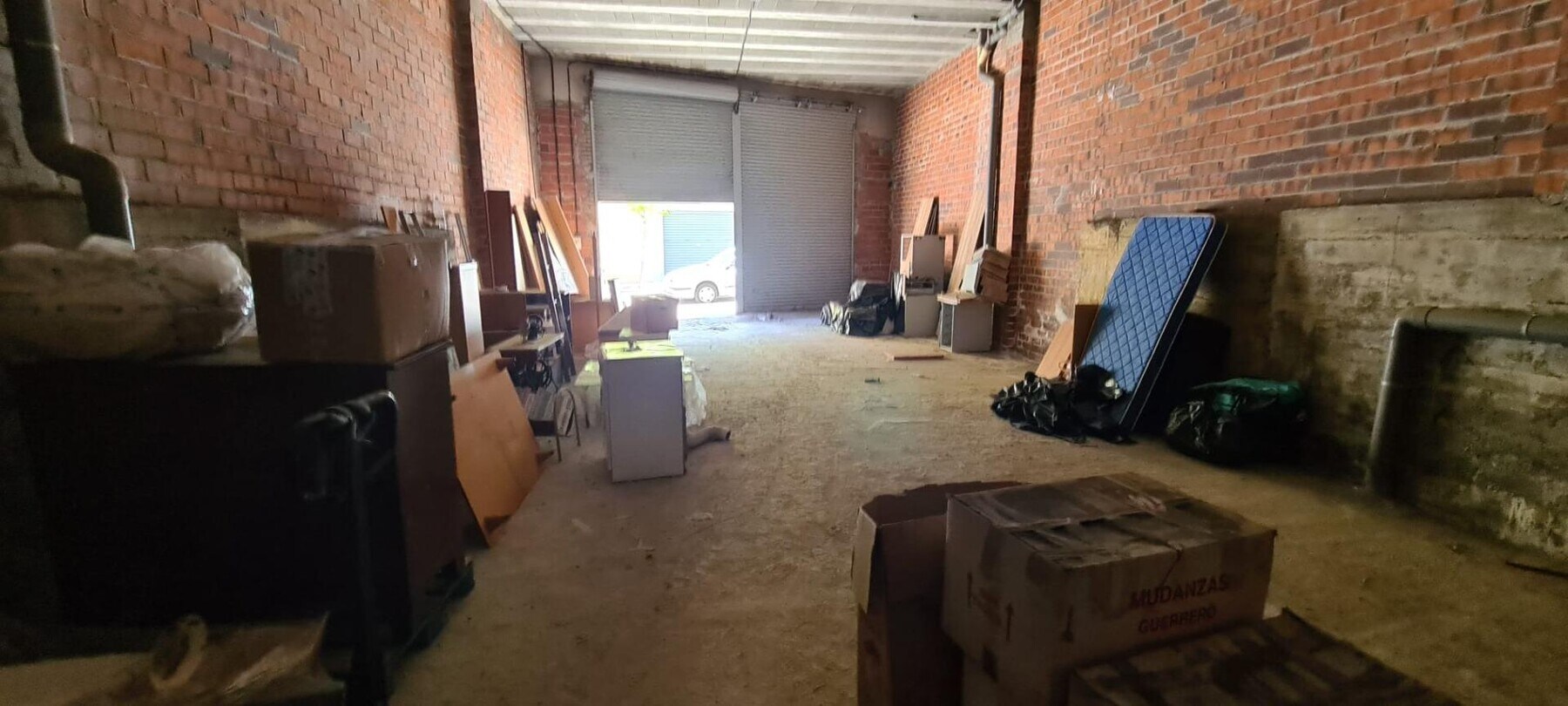 Terrassa, BAR 08224 -  -  - Interior Photo - Image 1 of 8