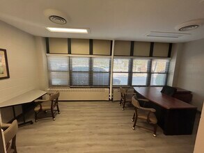 311 N Ottawa St, Joliet, IL for lease Interior Photo- Image 1 of 1