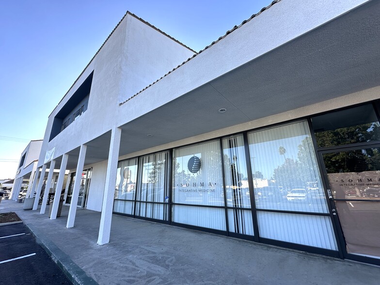 4105-4129 South St, Lakewood, CA for lease - Building Photo - Image 1 of 19