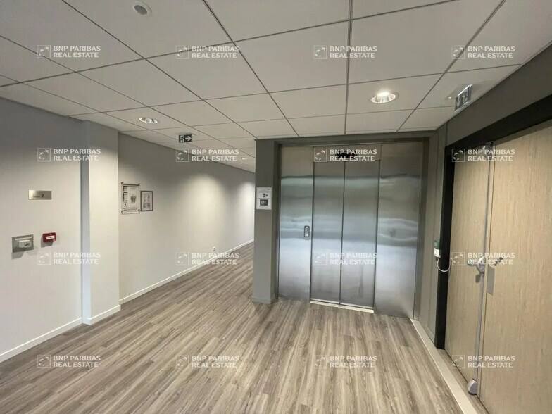 10 Rue De Vidailhan, Balma for lease - Lobby - Image 3 of 26