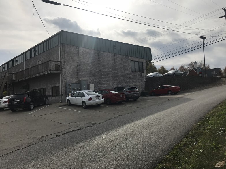 5250 Us Route 60, Huntington, WV 25705