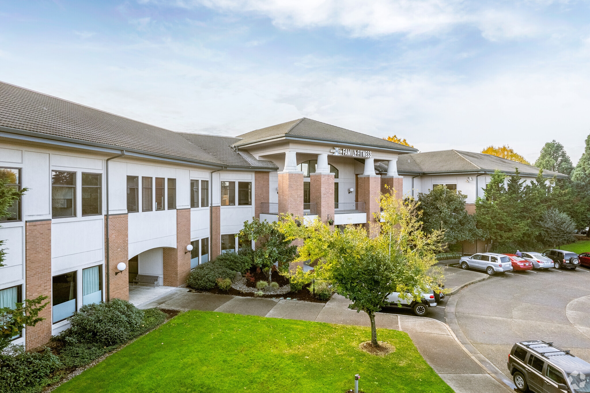 30050 SW Town Center Loop, Wilsonville, OR for lease Primary Photo- Image 1 of 5