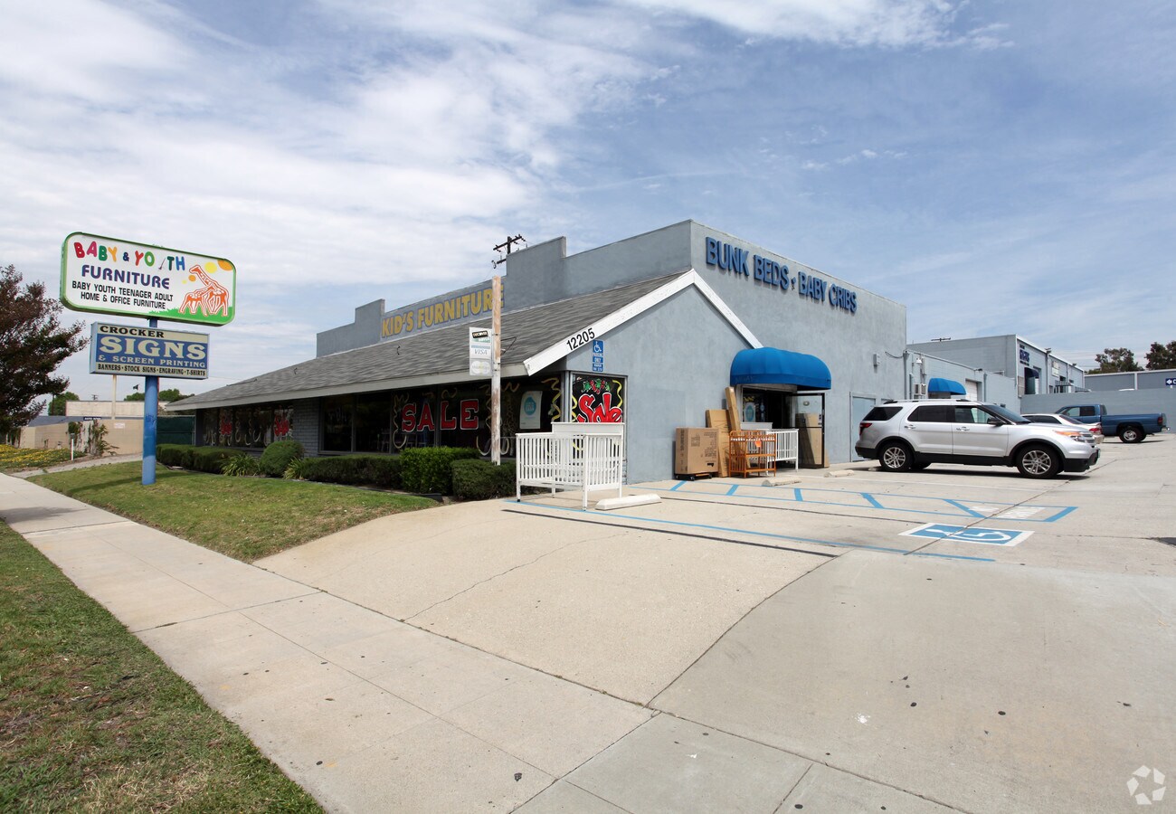 12205 Whittier Blvd, Whittier, CA 90602