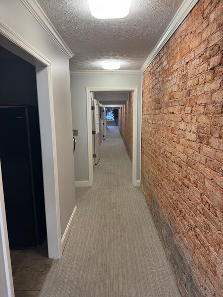 126 S 8th St, Opelika, AL for sale - Interior Photo - Image 3 of 12