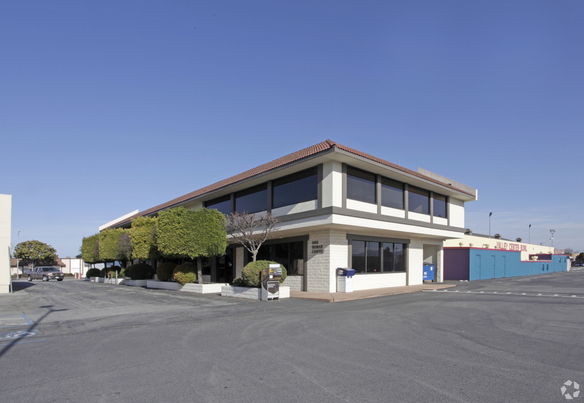 1093 S Main St, Salinas, CA for lease Building Photo- Image 1 of 7