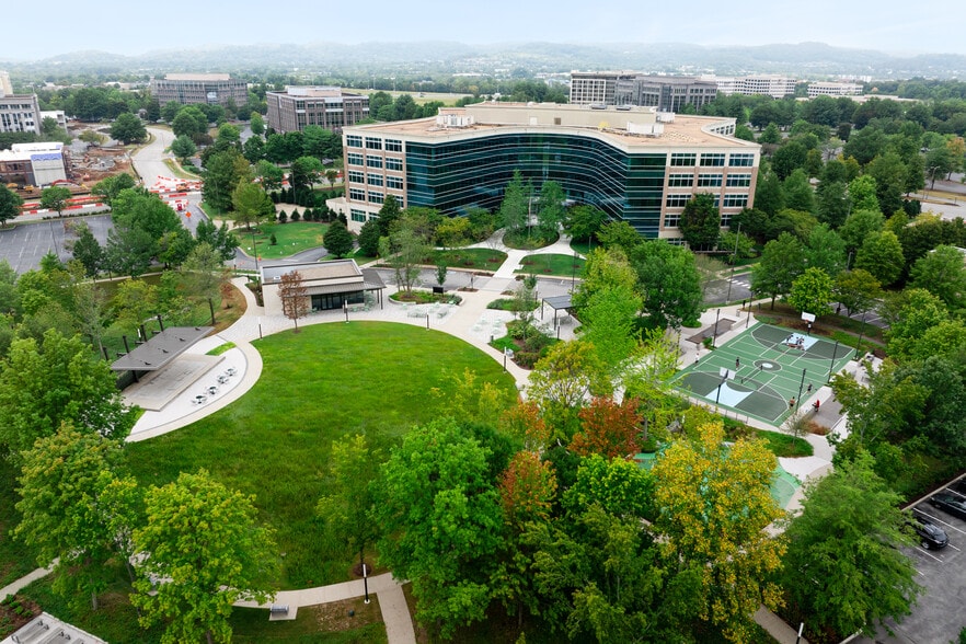 701 Cool Springs Blvd, Franklin, TN for lease - Building Photo - Image 2 of 7