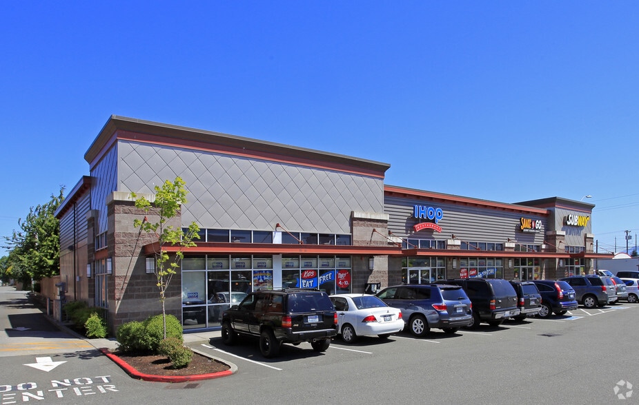 3710-3732 Broadway, Everett, WA for lease - Building Photo - Image 3 of 4