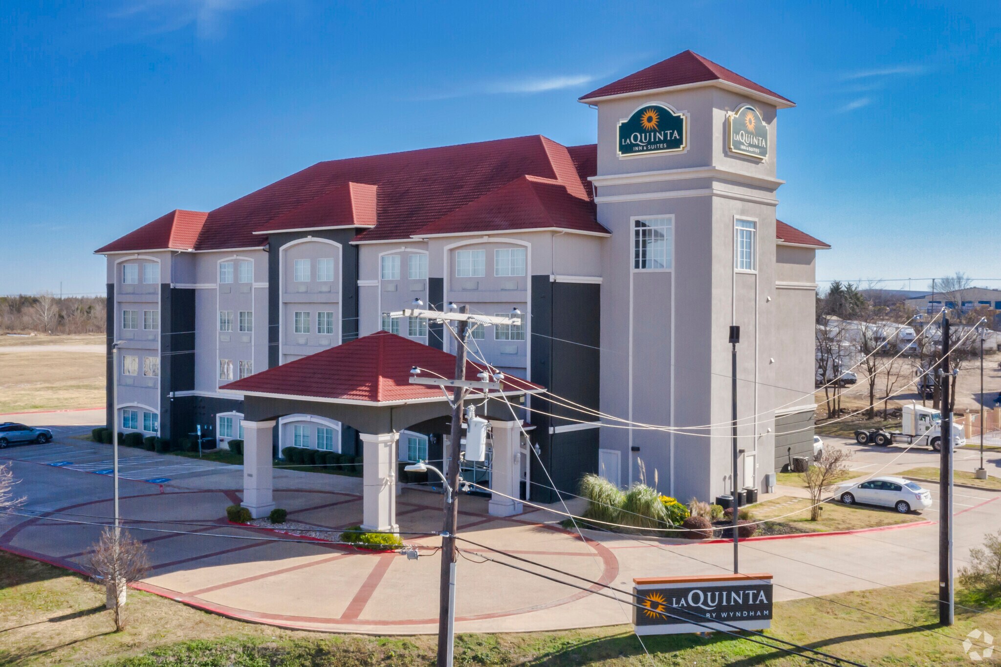 1000 Dowdy Ferry Rd, Hutchins, TX 75141