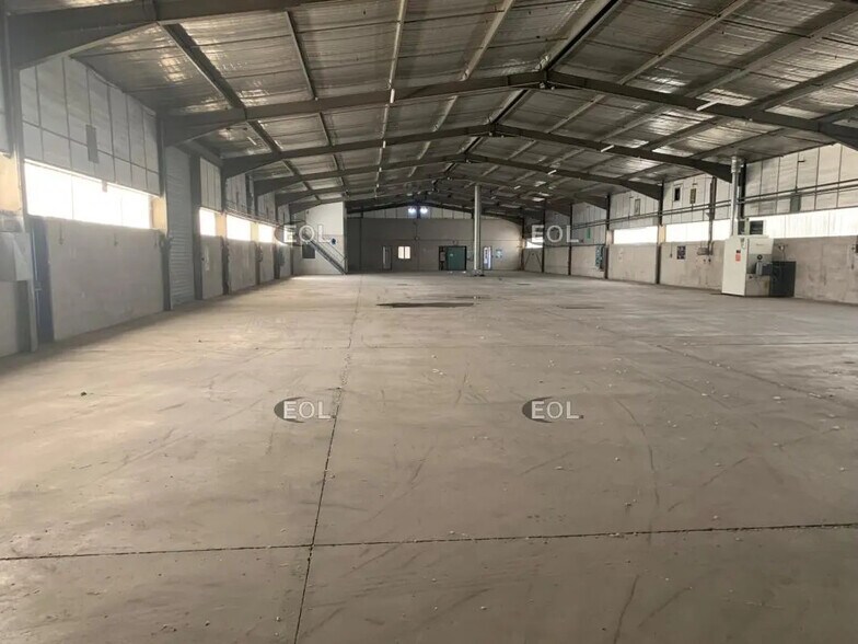 Flex in Sorgues for lease - Interior Photo - Image 2 of 2