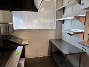 625 E Artesia Blvd, Long Beach, CA for lease Interior Photo- Image 2 of 17