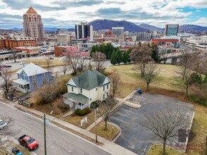 124 Wells Ave NW, Roanoke, VA - AERIAL map view - Image1