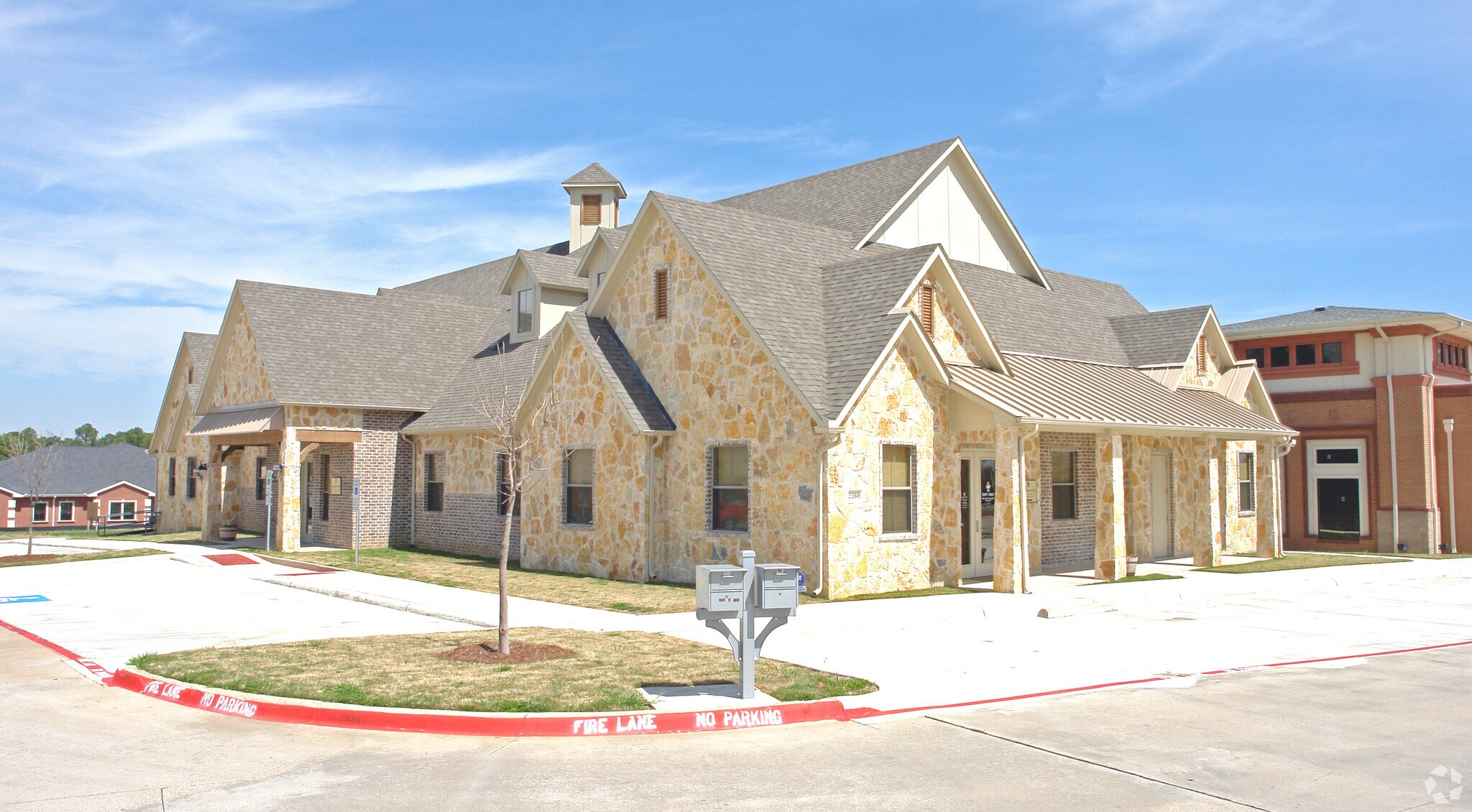 2260 Cross Timbers Rd, Flower Mound, TX for sale Primary Photo- Image 1 of 1