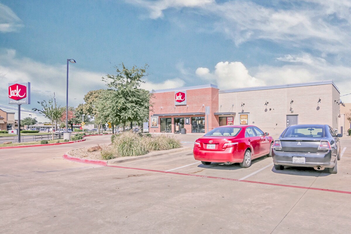 510 W Arapaho Rd, Richardson, TX 75080