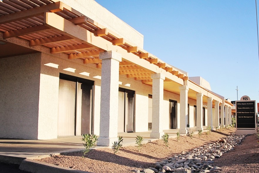 925 N Stapley Dr, Mesa, AZ for lease - Building Photo - Image 3 of 9