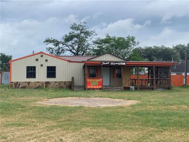 217 Second St, Agua Dulce, TX for sale - Building Photo - Image 1 of 1