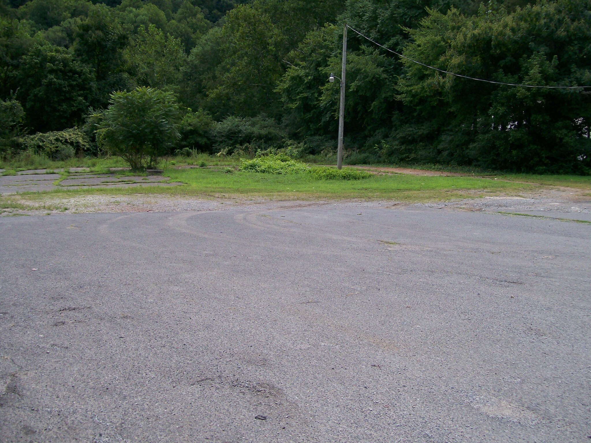 1156 2nd Ave, West Logan, WV for sale Primary Photo- Image 1 of 1