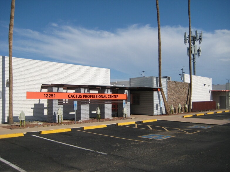 12251 N 32nd St, Phoenix, AZ for lease - Building Photo - Image 1 of 4