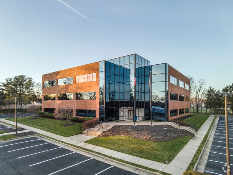 13000 Harbor Center Dr, Woodbridge, VA for lease - Primary Photo - Image 2 of 23