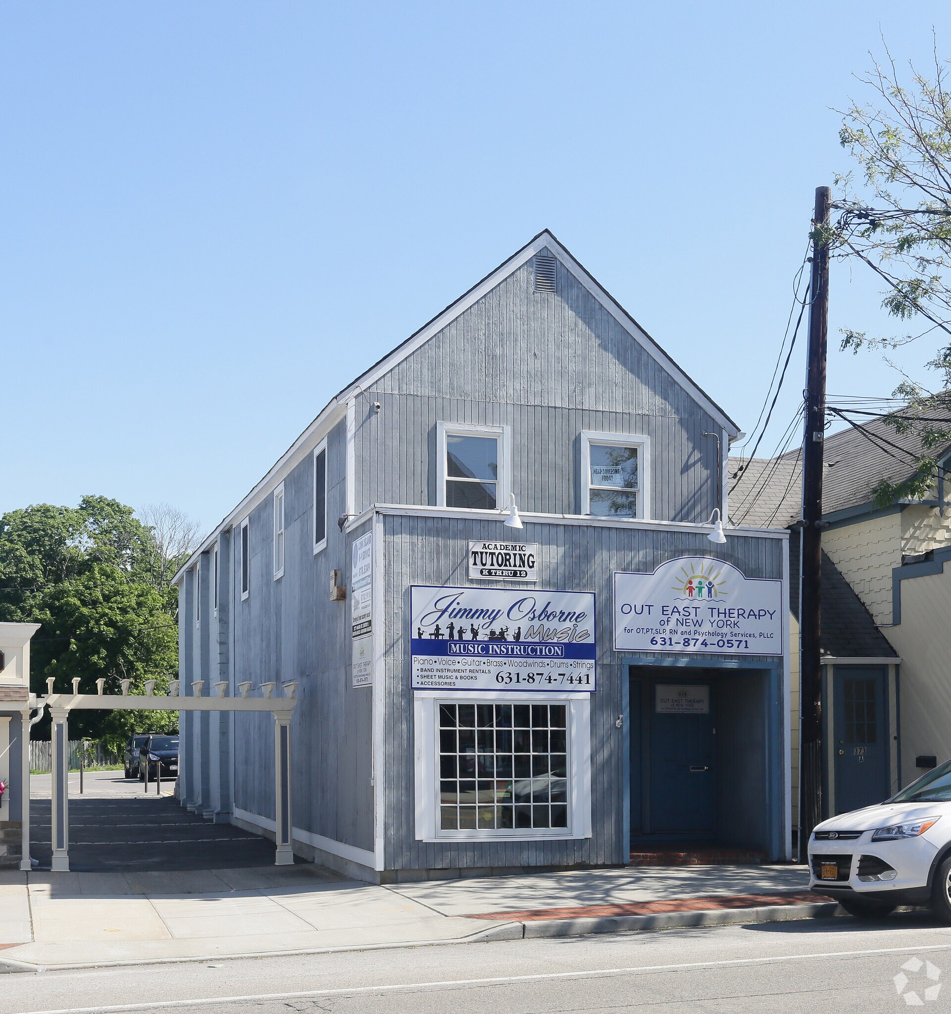 377 Main St, Center Moriches, NY for sale Primary Photo- Image 1 of 1