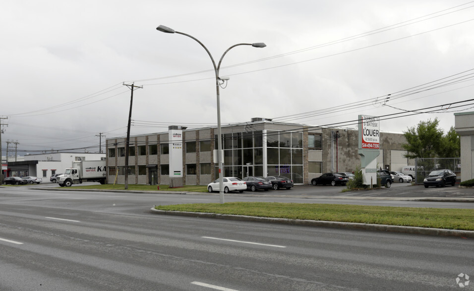 10801 Boul Ray-Lawson, Montréal, QC for lease - Building Photo - Image 2 of 2