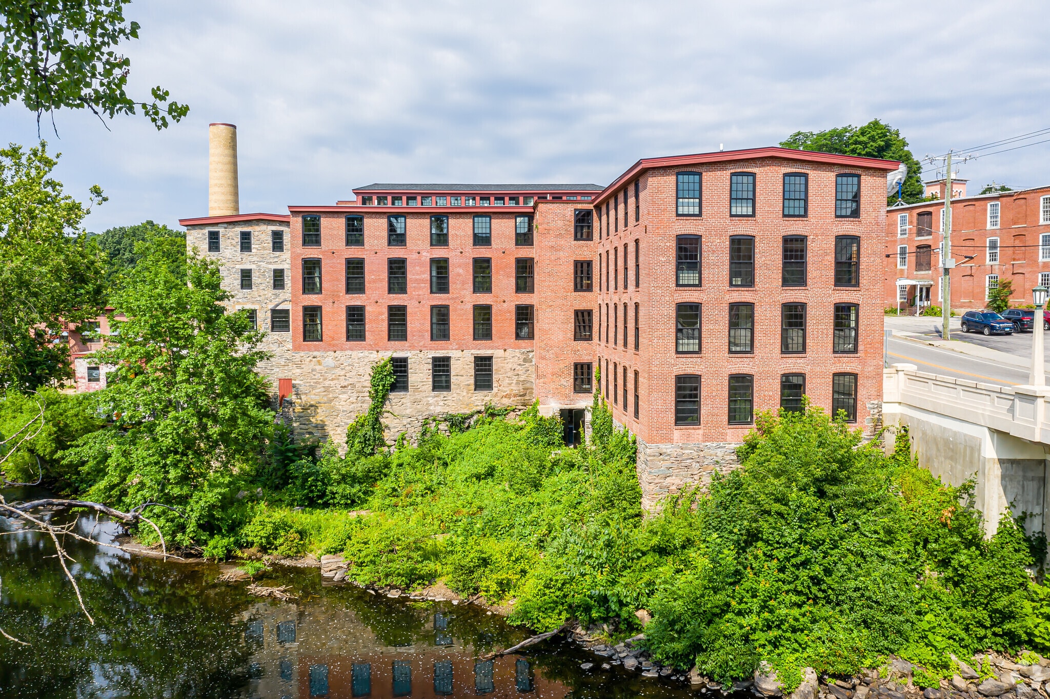 58 Pomfret St, Putnam, CT for lease Primary Photo- Image 1 of 27