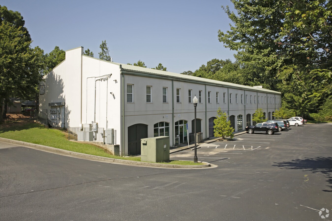 3400 W Hospital Ave, Chamblee, GA 30341