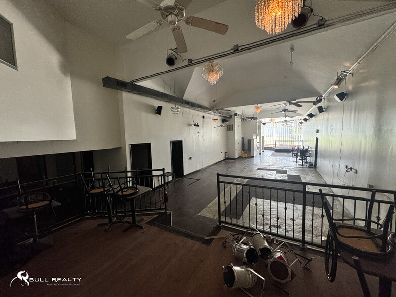 4225 Snapfinger Woods Dr, Decatur, GA for sale - Building Photo - Image 2 of 9