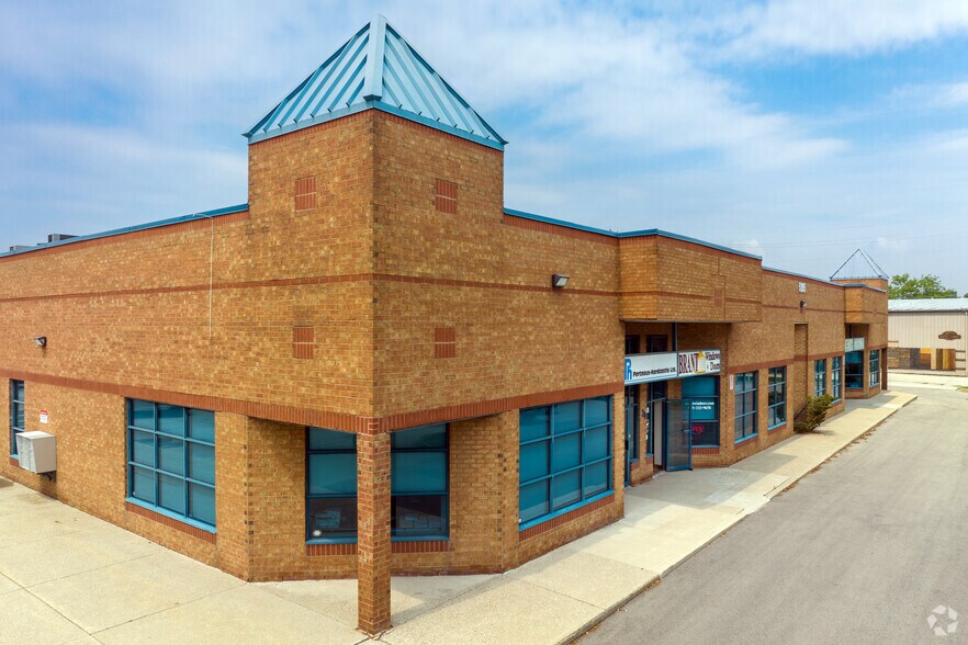 5205 Harvester Rd, Burlington, ON L7L 6B5