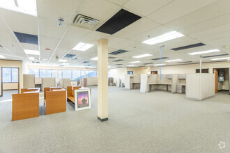 50 Kirts Blvd, Troy, MI for lease Interior Photo- Image 1 of 2