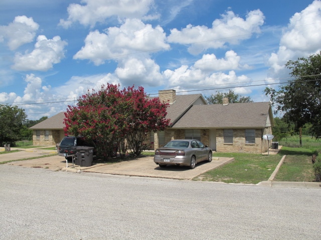 1108-1114 W 2nd St, Brady, TX for sale Primary Photo- Image 1 of 1