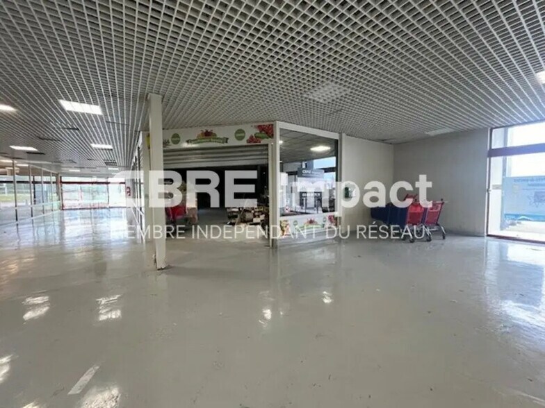 Retail in Marsannay-la-Côte for lease - Building Photo - Image 2 of 5