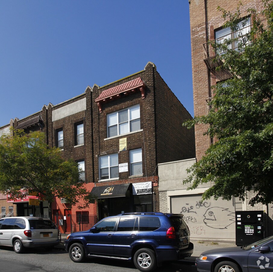 666 Franklin Ave, Brooklyn, NY 11238